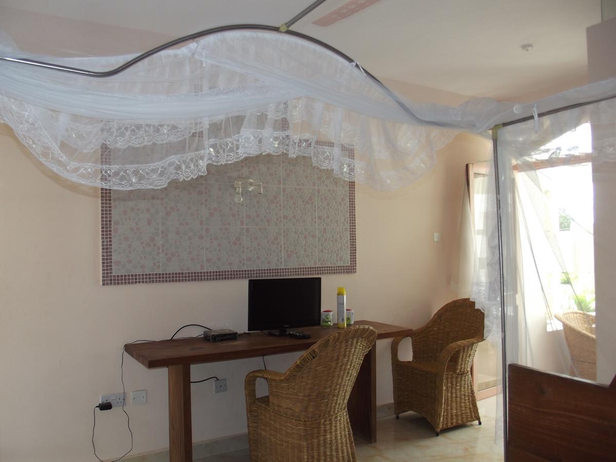 Peacock Park Hotel Укунда Екстериор снимка