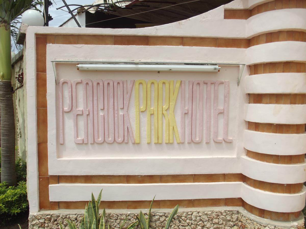 Peacock Park Hotel Укунда Екстериор снимка